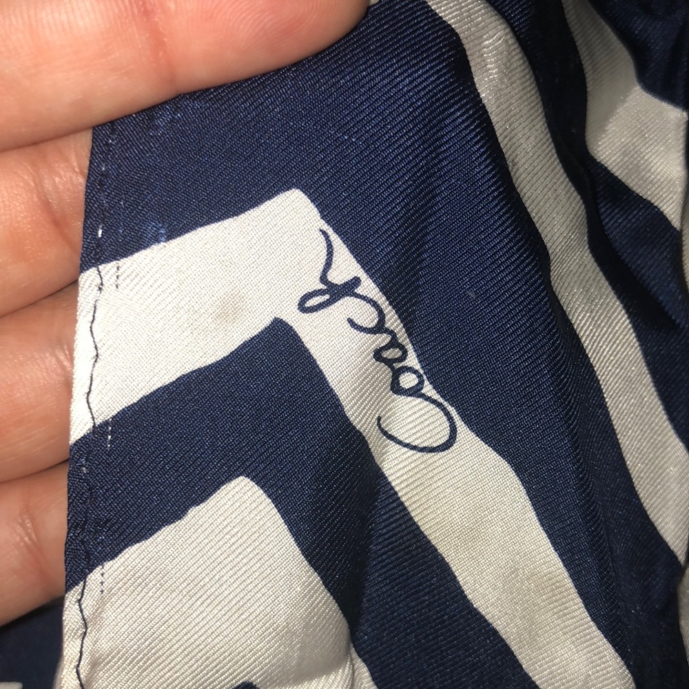 Coach Scarf - Picture 3 of 3